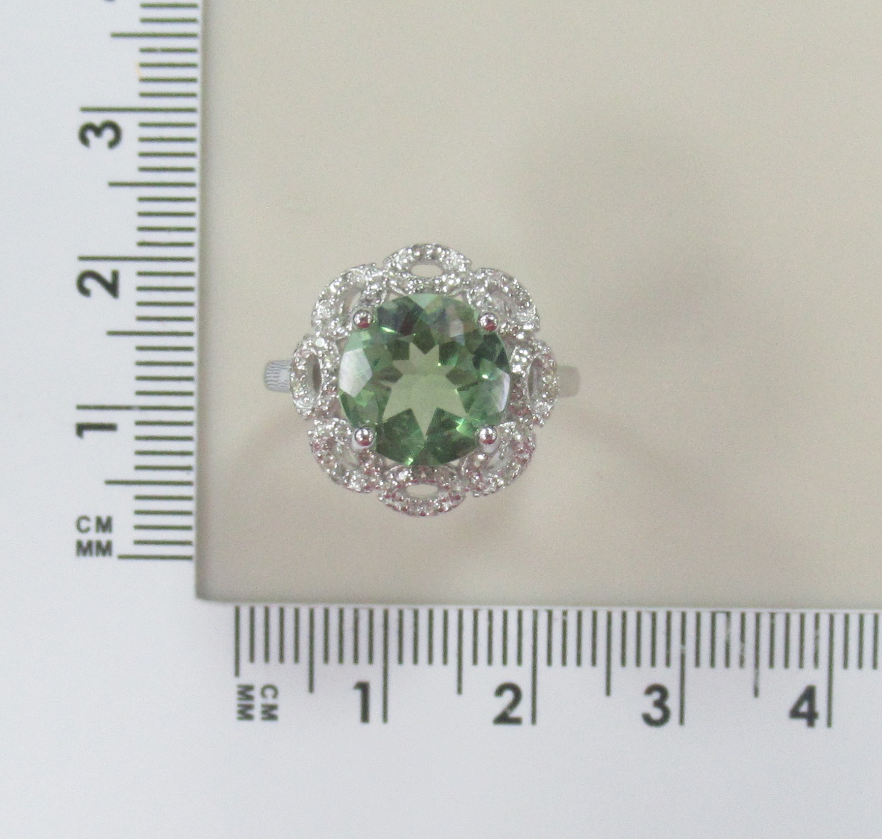 Серебряное кольцо с флюоритом